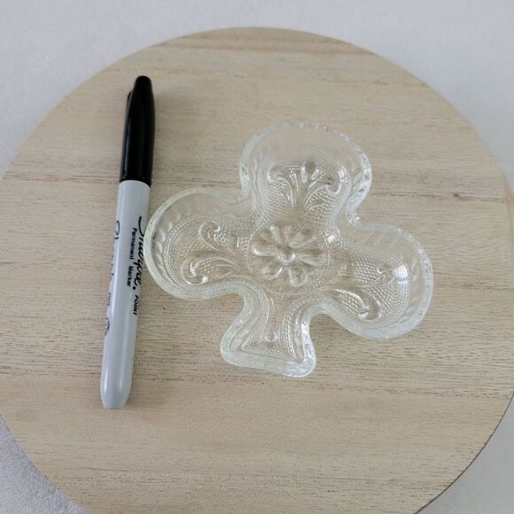 VINTAGE ✨️ Indiana Glass Trinket Dish Clear - Picture 2 of 3